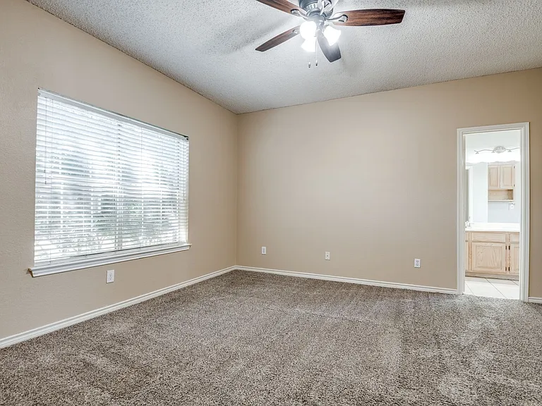 8216 Rincon St — Photo 13