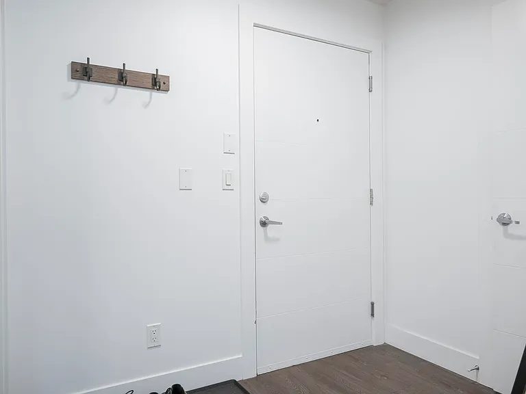 1990 Westminster Ave #205 — Photo 12
