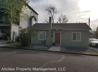 133 N 6th St, Central Pt, OR 97502