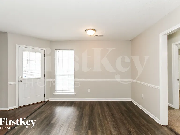 1186 King Arthur Ct — Photo 5