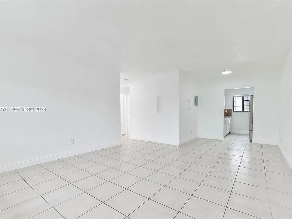 6921 Rue Vendome #5