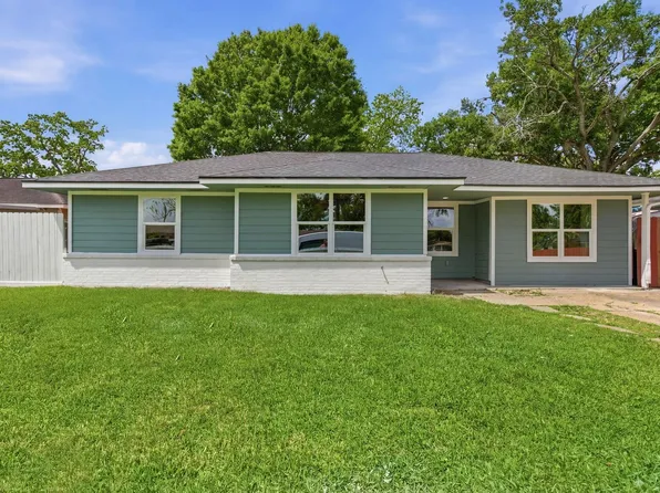 2208 Merle St, Pasadena, TX 77502