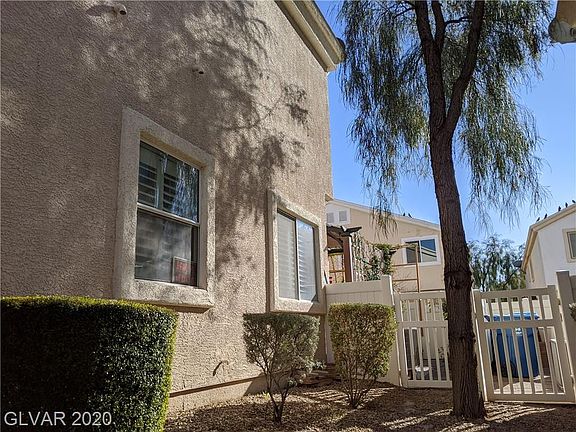 5th image of 6533 Charlie Chaplin Ave Unit 102