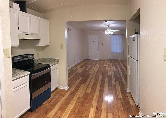 3rd image of 6406 Brittany Farm