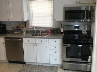 30 Addison Pond Rd, Glastonbury, CT 06033