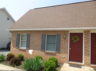 58 N Reamstown Rd, Stevens, PA 17578