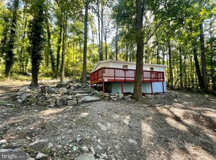 185 Woodpecker Ln, Harpers Ferry, WV 25425