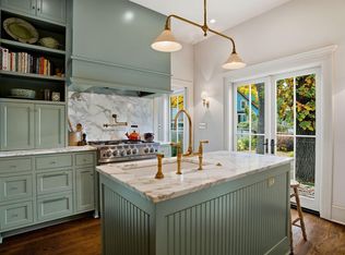 212 Cedar Lake Rd S, Minneapolis, MN 55405