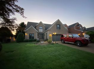 1067 Saint Andrews Cir, Bowling Green, KY