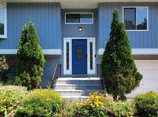 8 Birch Ct, Orangeburg, NY 10962