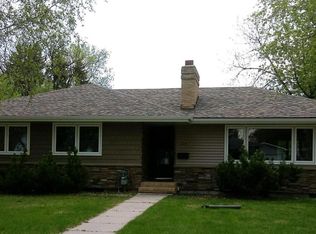 114 Columbia Ct, Grand Forks, ND 58203