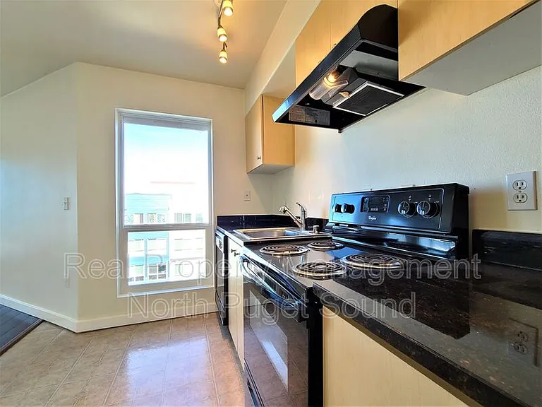 2824 Grand Ave #A610 — Photo 4