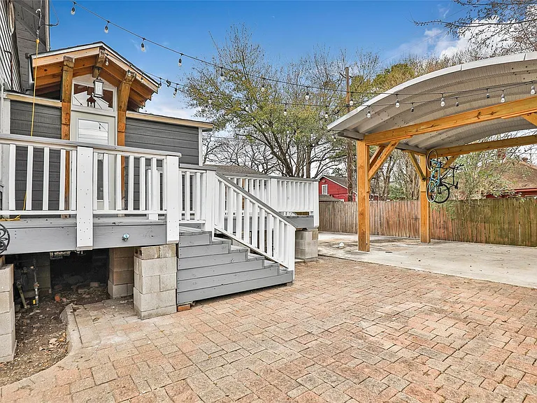 4731 Woodside St — Photo 9
