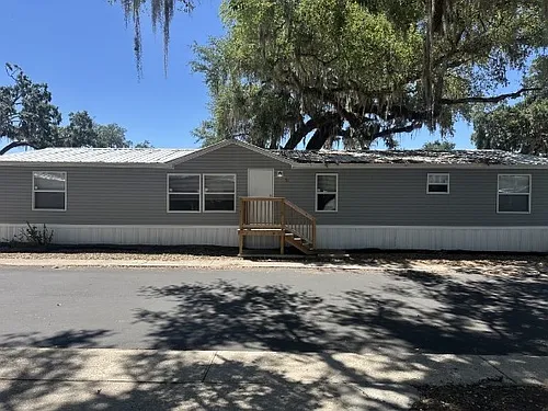 1221 N Valrico Rd Photo 1