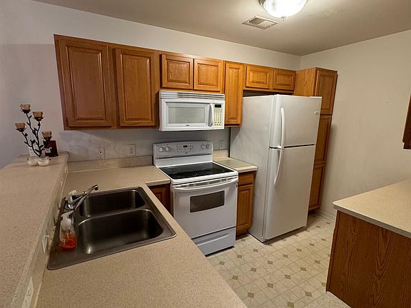 2nd image of 116 Brentwood Dr
