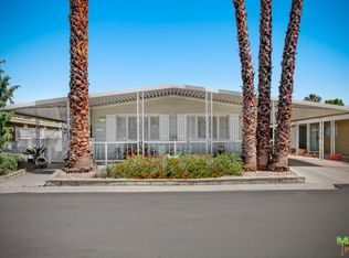 377 Club Circle Dr, Palm Springs, CA 92264