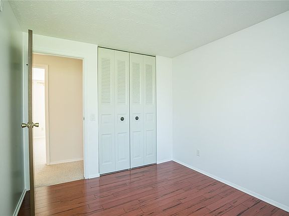3rd image of 14 Prairie Trl