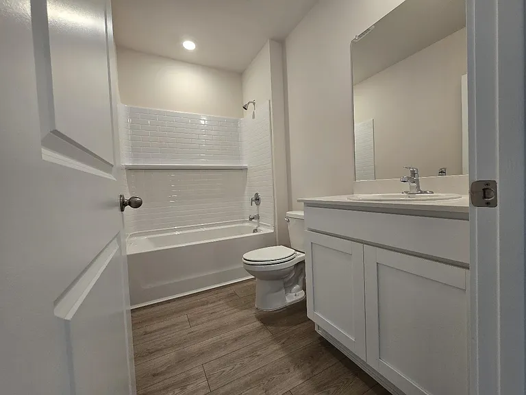 Main bathroom