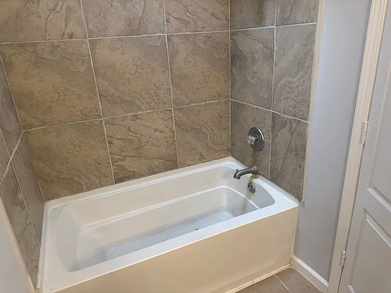 401 Dustin Dr — Photo 19