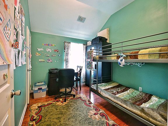 4th image of 5312 Avenue N
