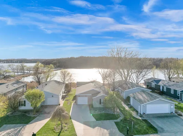 1001 Sunshine Run, Arnolds Park, IA 51331