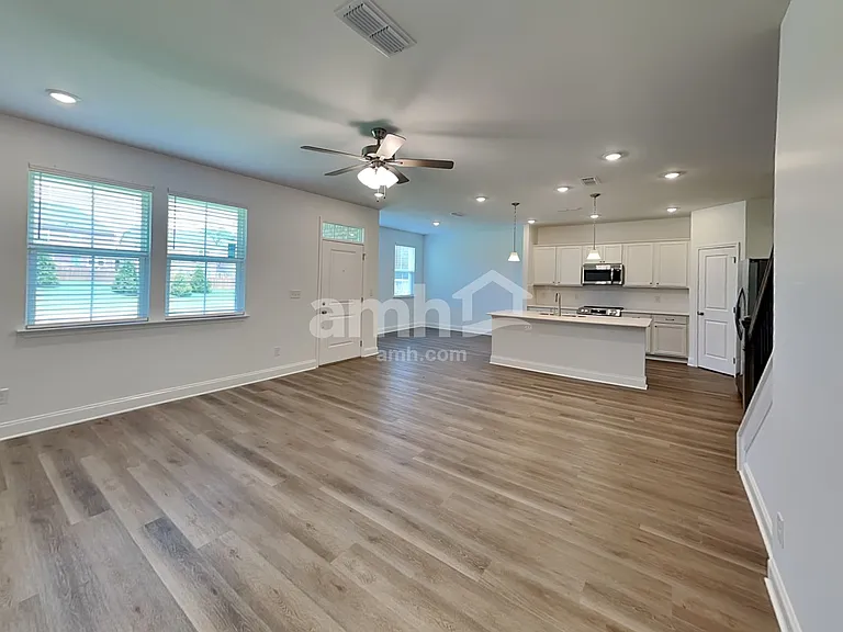 200 Argea Dr — Photo 6