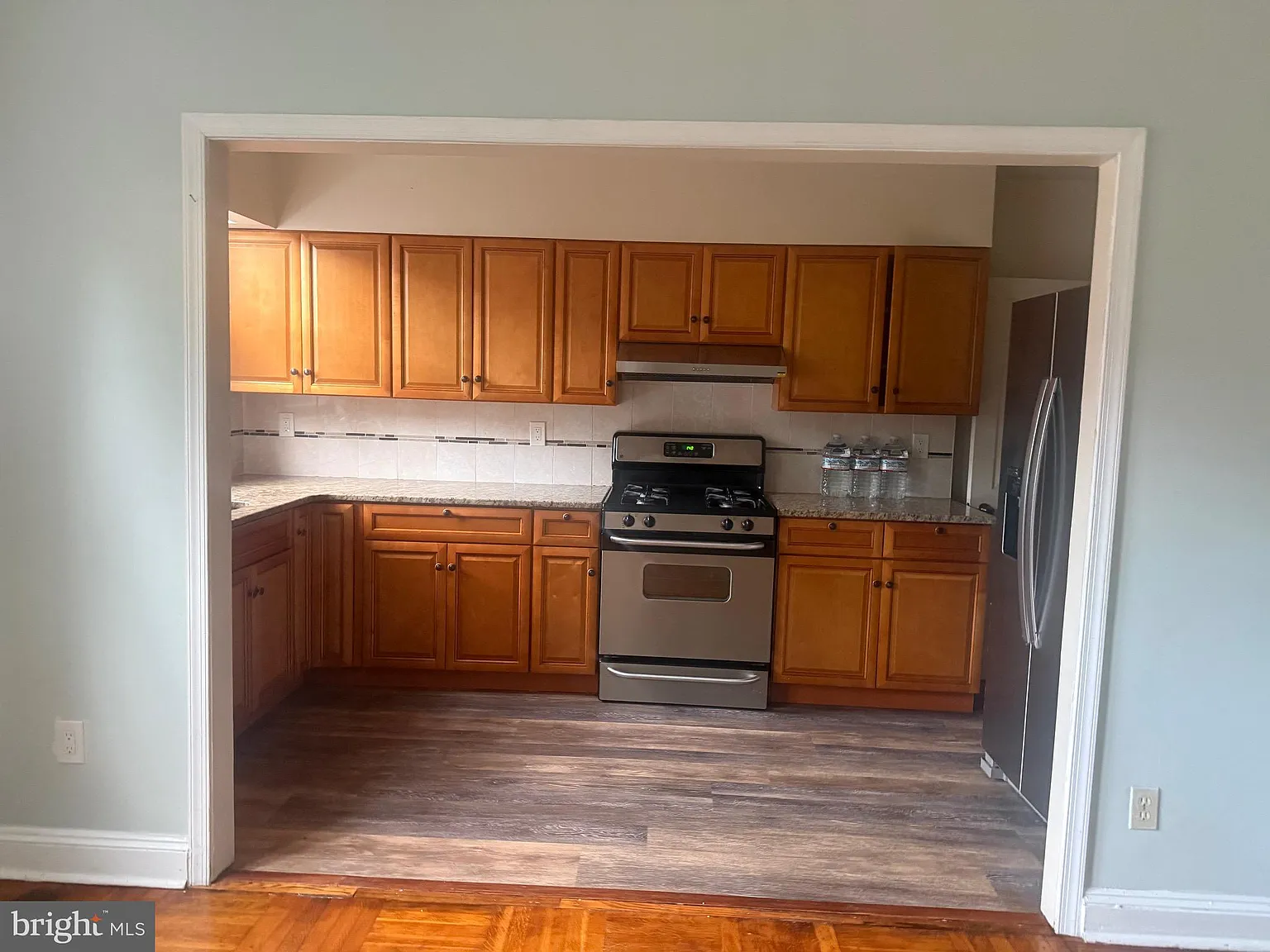 3 bed, 1152 sqft, $2,000 — Photo 4