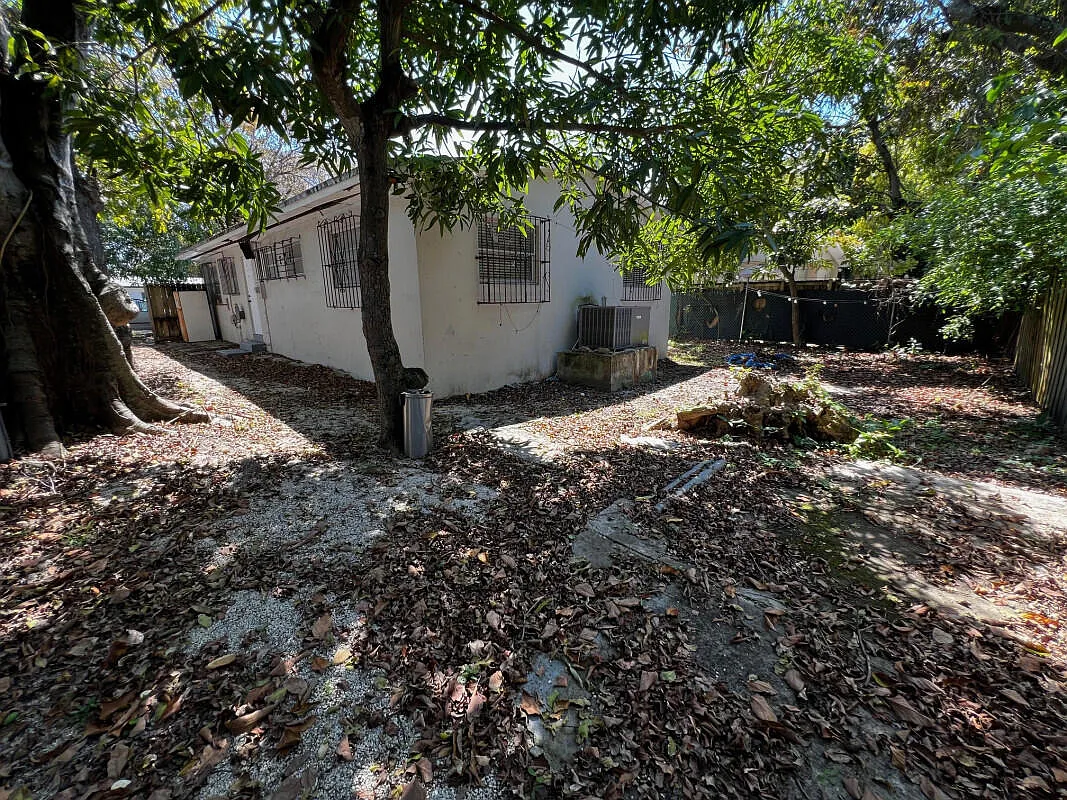 Building Photo - 3771 Frow Ave