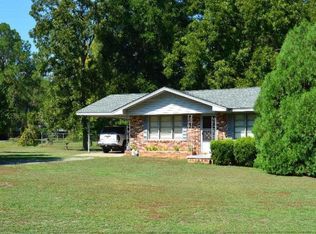 157 Walker Ave, Fitzgerald, GA 31750