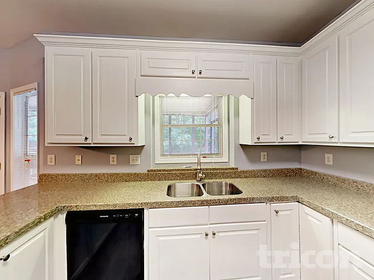9747 Whitetail Rd — Photo 7