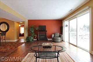 4th image of 6716 Cascade Rd SE APT D7