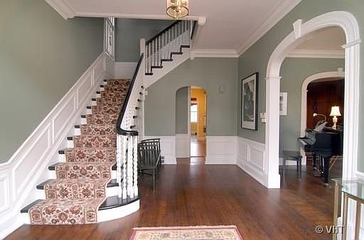 2nd image of 315 Davis St