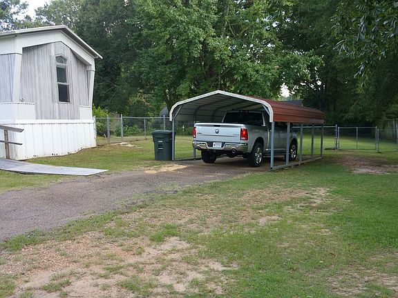 2nd image of 139 W College Ave