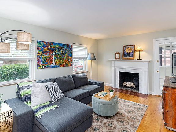 4th image of 4257 Paxton Ave