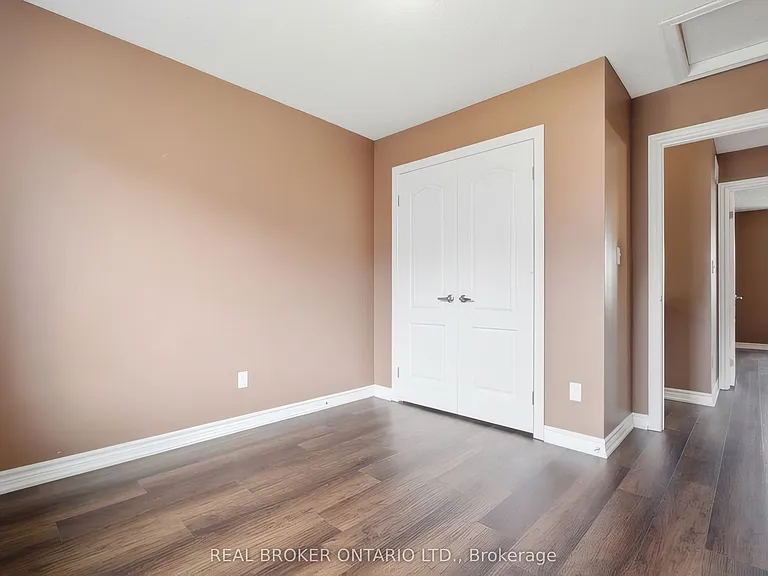 1047 Marquette Dr — Photo 30