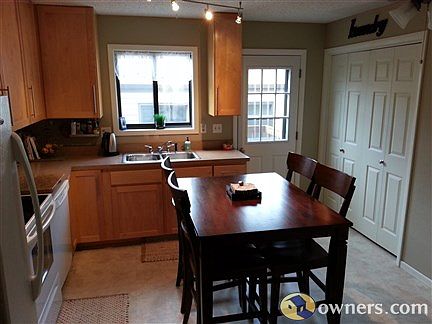 1st image of 334 Willow Ln