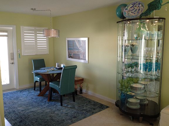 4th image of 100 The Esplanade N APT 206