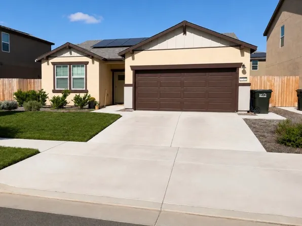 4721 Athena Dr, Merced, CA 95348