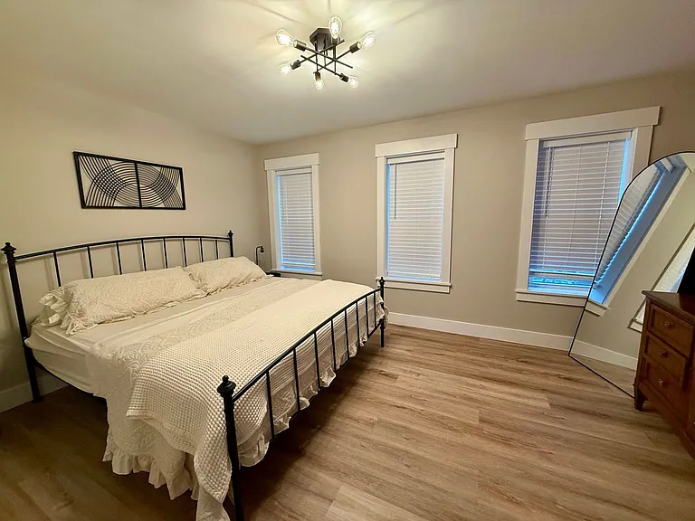 521 Locust St — Photo 14