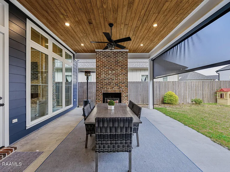 102 Harvest Creek Ln — Photo 39