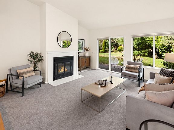 3rd image of 11917 Stendall Pl N