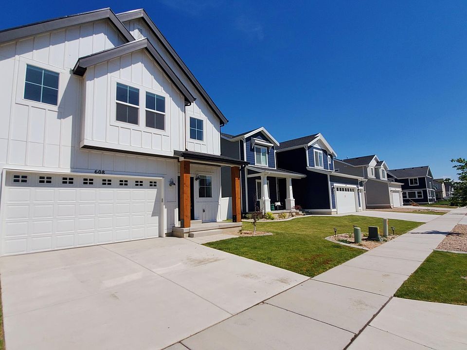 1st image of 608 S Church Dr