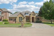 Lake Forest Dr-S2507-001.jpg