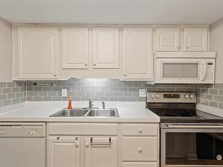 820 Lincolnway West St #107 — Photo 3