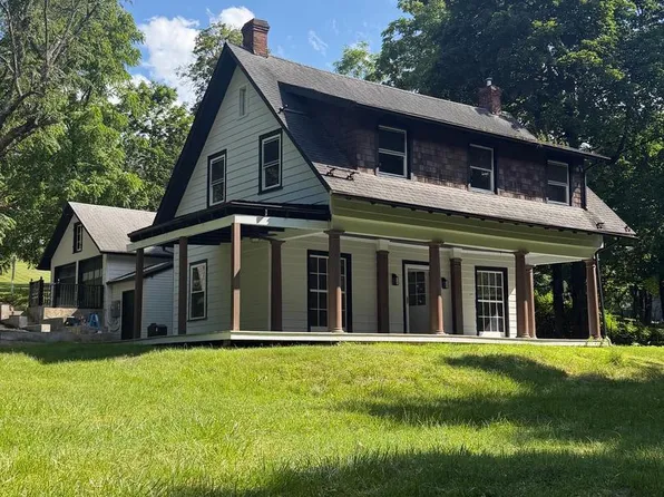 25546 Military Rd, Cascade, MD 21719