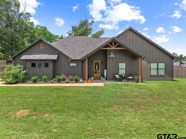 15273 Madison Ln, Lindale, TX 75771