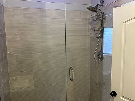 5th image of 585 Armistice Blvd #2