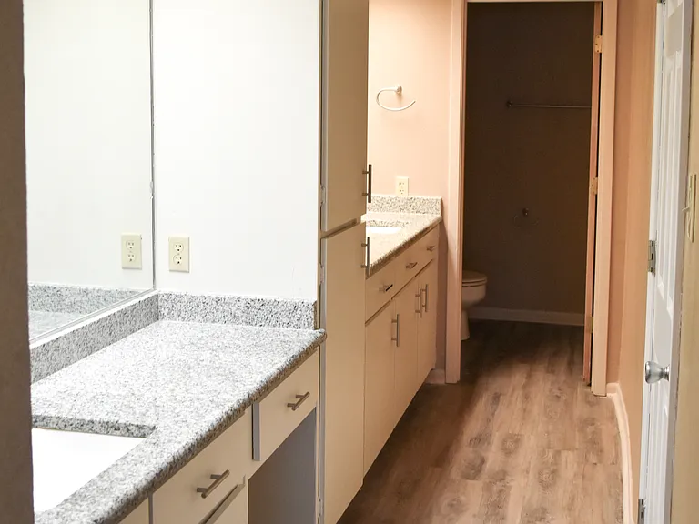 602 Kings Mountain Dr — Photo 18