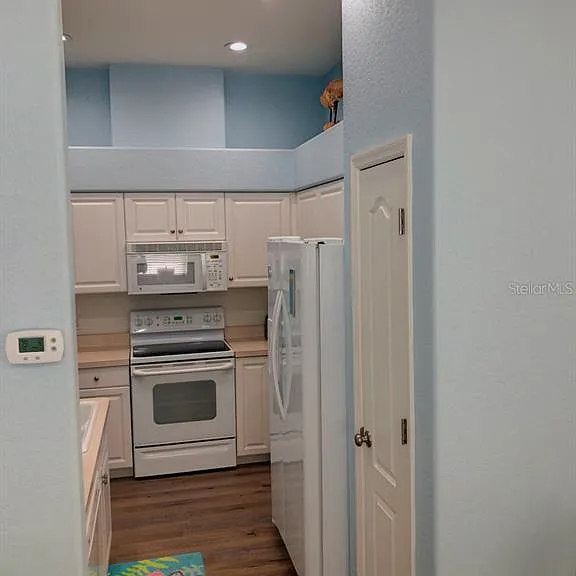 1211 Hot Springs Point — Photo 12