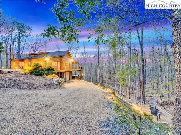 103 W Blueberry Lane, Beech Mountain, NC 28604